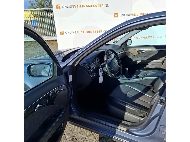 Personenauto mercedes-benz, e-klasse 240 - afbeelding 5 van  42