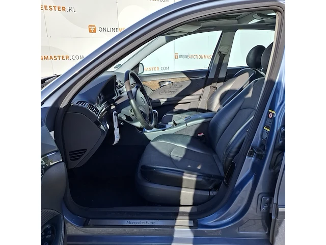 Personenauto mercedes-benz, e-klasse 240 - afbeelding 6 van  42