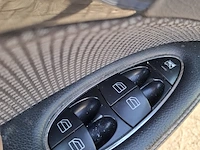 Personenauto mercedes-benz, e-klasse 240 - afbeelding 14 van  42