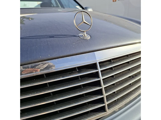 Personenauto mercedes-benz, e-klasse 240 - afbeelding 22 van  42