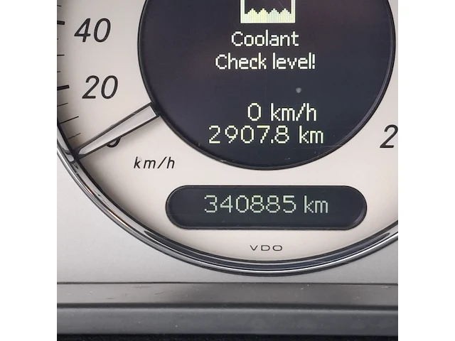 Personenauto mercedes-benz, e-klasse 240 - afbeelding 30 van  42