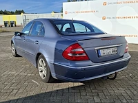Personenauto mercedes-benz, e-klasse 240 - afbeelding 38 van  42
