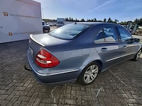 Personenauto mercedes-benz, e-klasse 240 - afbeelding 39 van  42