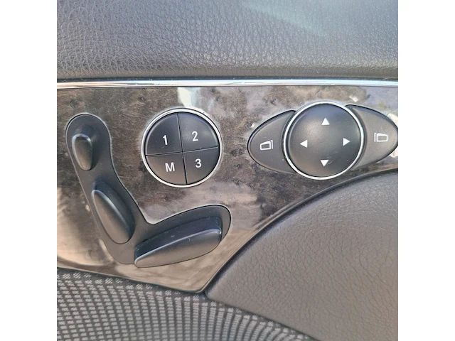 Personenauto, mercedes-benz, e-klasse 240 - afbeelding 16 van  43