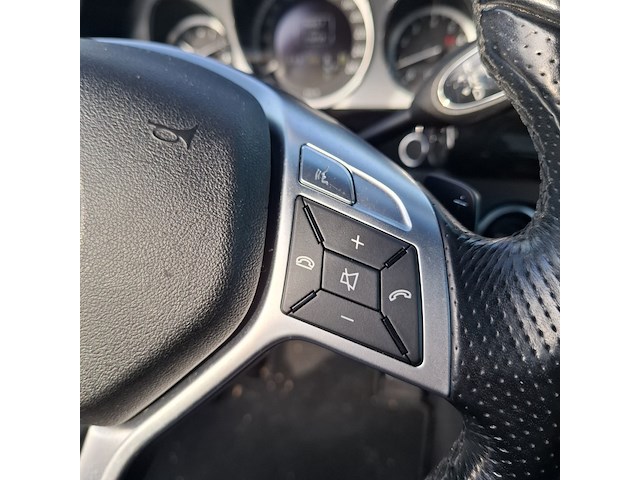 Personenauto, mercedes-benz, e-klasse e200, 2012 - afbeelding 26 van  61