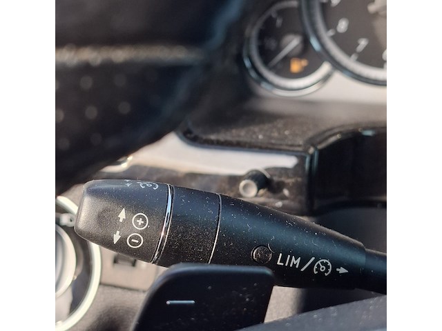 Personenauto, mercedes-benz, e-klasse e200, 2012 - afbeelding 36 van  61