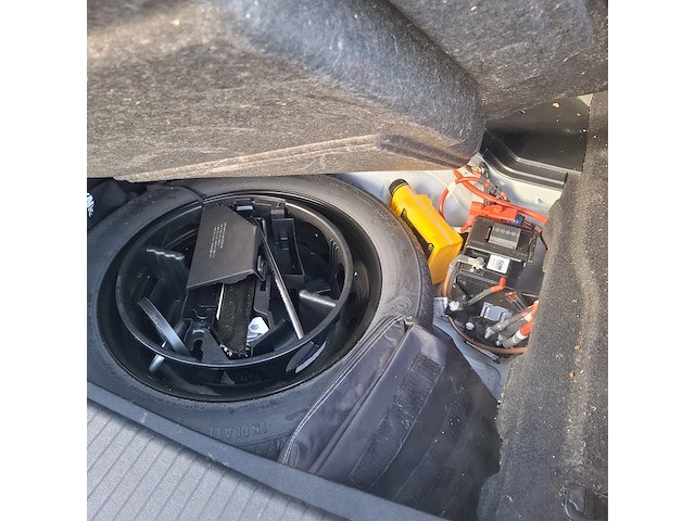 Personenauto, mercedes-benz, e-klasse e200, 2012 - afbeelding 51 van  61