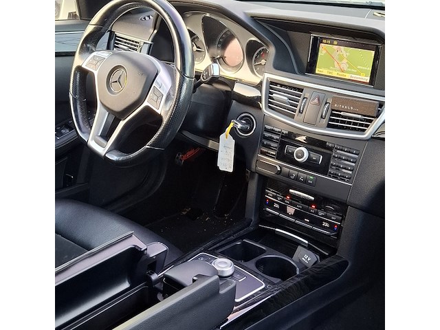 Personenauto, mercedes-benz, e-klasse e200, 2012 - afbeelding 53 van  61