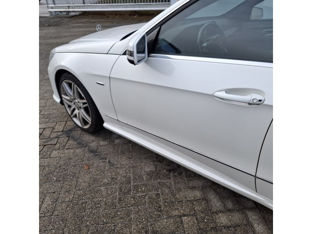 Personenauto, mercedes-benz, e-klasse e200, 2012 - afbeelding 60 van  61