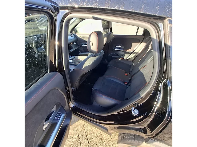 Personenauto mercedes benz, gla-klasse 180 amg line, zwart, bouwjaar 2022 - afbeelding 20 van  53