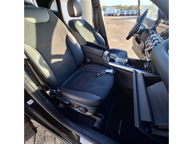 Personenauto mercedes benz, gla-klasse 180 amg line, zwart, bouwjaar 2022 - afbeelding 30 van  53