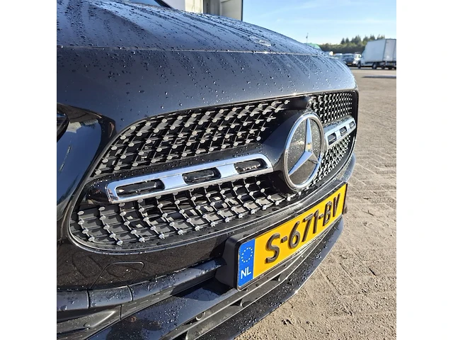 Personenauto mercedes benz, gla-klasse 180 amg line, zwart, bouwjaar 2022 - afbeelding 41 van  53