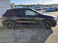 Personenauto mercedes benz, gla-klasse 180 amg line, zwart, bouwjaar 2022 - afbeelding 34 van  53