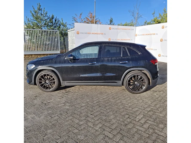 Personenauto mercedes benz, gla-klasse 180 amg line, zwart, bouwjaar 2022 - afbeelding 53 van  53