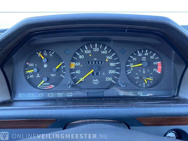 Personenauto mercedes benz, w124, wit, bouwjaar 1989 - afbeelding 13 van  25