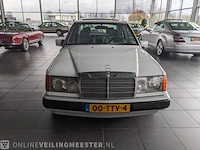 Personenauto mercedes benz, w124, wit, bouwjaar 1989 - afbeelding 12 van  25