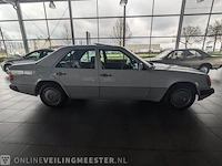 Personenauto mercedes benz, w124, wit, bouwjaar 1989 - afbeelding 24 van  25