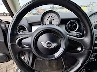 Personenauto mini, 1.6 one, zwart, bouwjaar 2011 - afbeelding 10 van  26