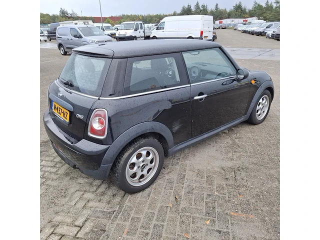 Personenauto mini, 1.6 one, zwart, bouwjaar 2011 - afbeelding 5 van  26