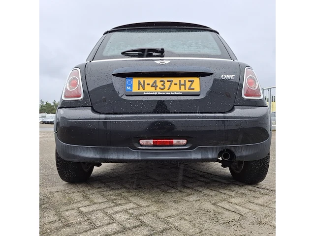 Personenauto mini, 1.6 one, zwart, bouwjaar 2011 - afbeelding 7 van  26