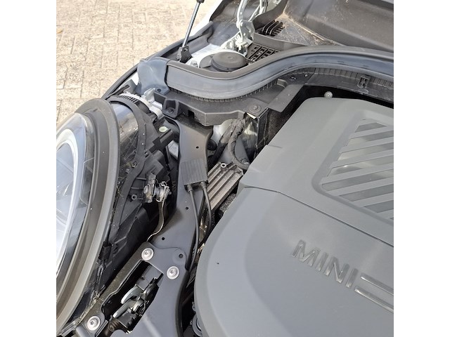 Personenauto mini, cooper se, wit, bouwjaar 2022 - afbeelding 28 van  37