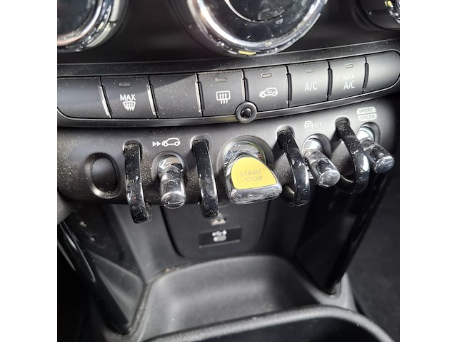 Personenauto mini, cooper se, wit, bouwjaar 2022 - afbeelding 29 van  37