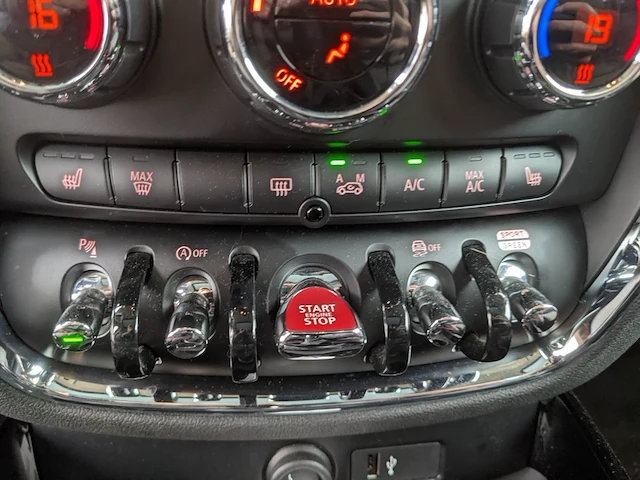 Personenauto mini, mini clubman 1.5, bouwjaar 2020 - afbeelding 28 van  64