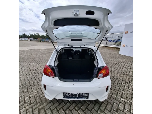 Personenauto mitsubishi, space star - afbeelding 11 van  35