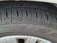 Personenauto mitsubishi, space star - afbeelding 15 van  35