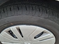 Personenauto mitsubishi, space star - afbeelding 17 van  35