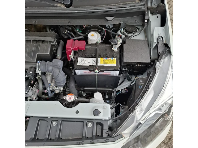 Personenauto mitsubishi, space star - afbeelding 26 van  35