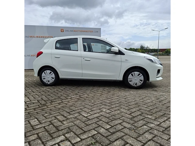 Personenauto mitsubishi, space star - afbeelding 32 van  35