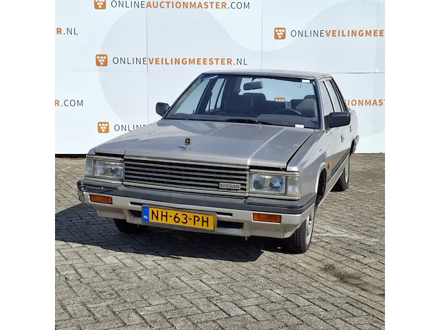 Personenauto nissan, laurel 2.4 v6 sgl, bouwjaar 1985 - afbeelding 1 van  33