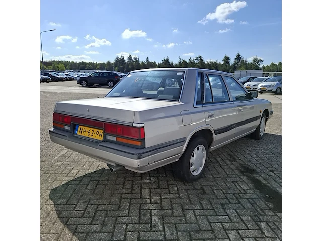 Personenauto nissan, laurel 2.4 v6 sgl, bouwjaar 1985 - afbeelding 28 van  33