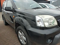 Personenauto nissan, x-trail, zwart, bouwjaar 2002 - afbeelding 2 van  9