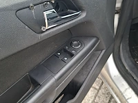 Personenauto opel, astra 1.4 essentia, bouwjaar 2004 - afbeelding 2 van  61