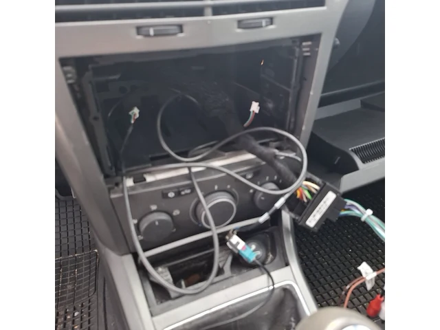 Personenauto opel, astra 1.4 essentia, bouwjaar 2004 - afbeelding 10 van  61