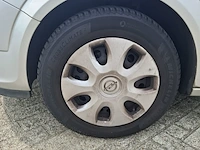 Personenauto opel, astra 1.4 essentia, bouwjaar 2004 - afbeelding 27 van  61
