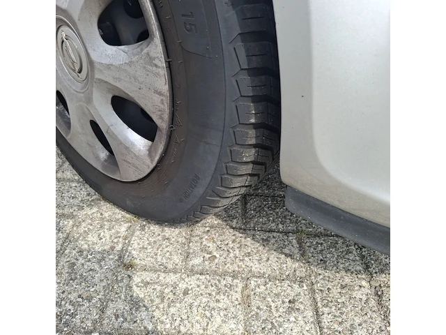 Personenauto opel, astra 1.4 essentia, bouwjaar 2004 - afbeelding 30 van  61