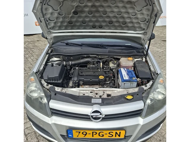 Personenauto opel, astra 1.4 essentia, bouwjaar 2004 - afbeelding 36 van  61