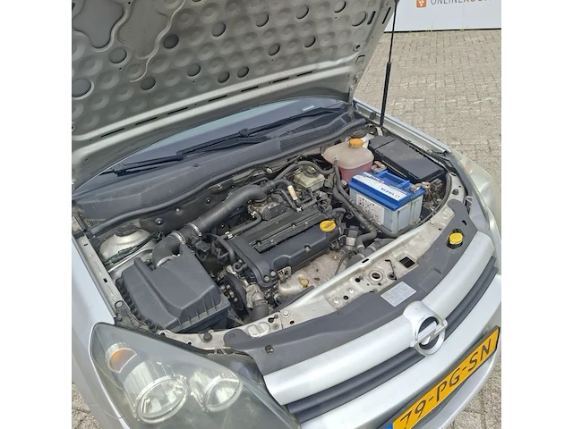 Personenauto opel, astra 1.4 essentia, bouwjaar 2004 - afbeelding 41 van  61