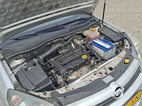 Personenauto opel, astra 1.4 essentia, bouwjaar 2004 - afbeelding 41 van  61