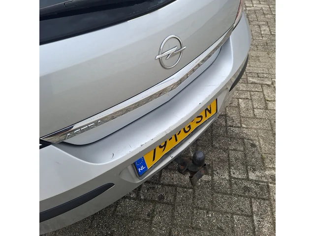 Personenauto opel, astra 1.4 essentia, bouwjaar 2004 - afbeelding 53 van  61