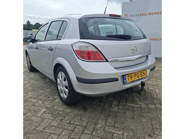 Personenauto opel, astra 1.4 essentia, bouwjaar 2004 - afbeelding 59 van  61