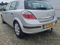 Personenauto opel, astra 1.4 essentia, bouwjaar 2004 - afbeelding 59 van  61
