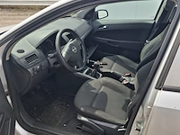 Personenauto opel, astra 1.4 essentia, bouwjaar 2004 - afbeelding 61 van  61