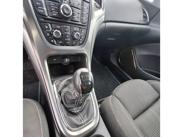 Personenauto opel, astra 1.4 turbo cosmo, bouwjaar 2011 - afbeelding 11 van  35