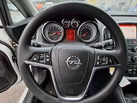 Personenauto opel, astra 1.4, wit, bouwjaar 2014 - afbeelding 12 van  48
