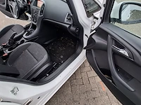 Personenauto opel, astra 1.4, wit, bouwjaar 2014 - afbeelding 28 van  48