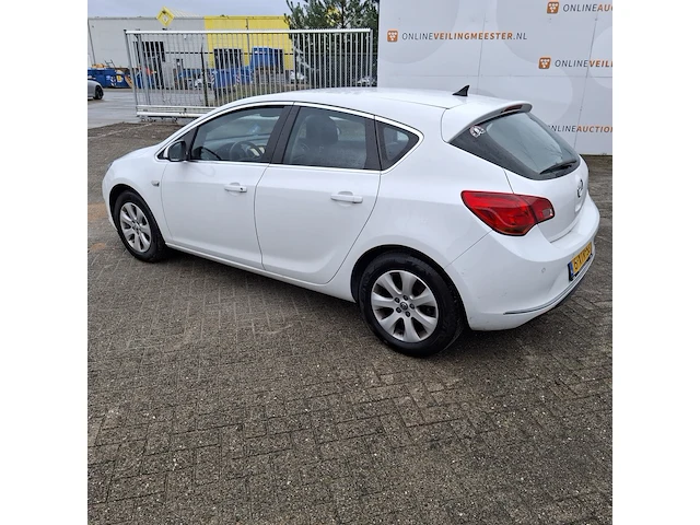 Personenauto opel, astra 1.4, wit, bouwjaar 2014 - afbeelding 8 van  48